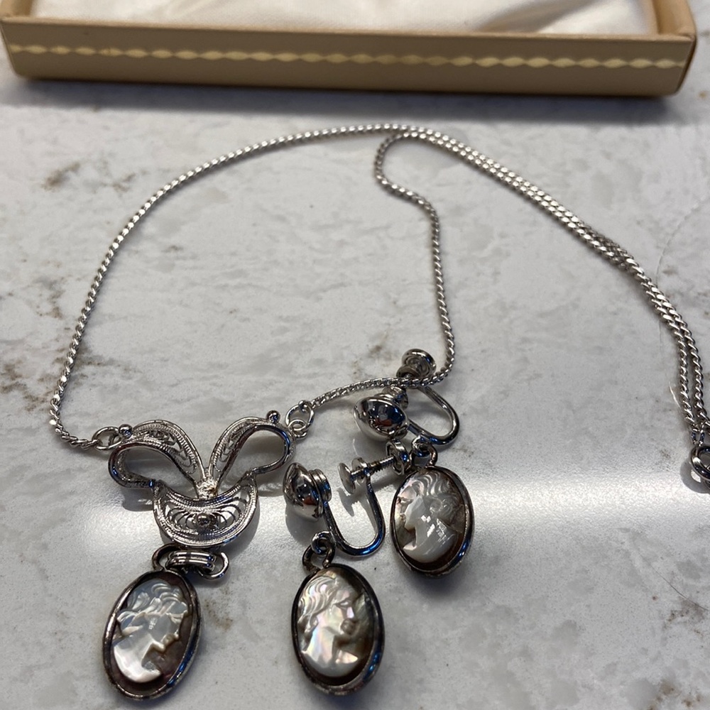 Cameos by Milano screw on silver tone cameo earrings and necklace